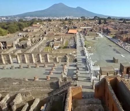 Pompei Center Life Atmosphere 外观 照片