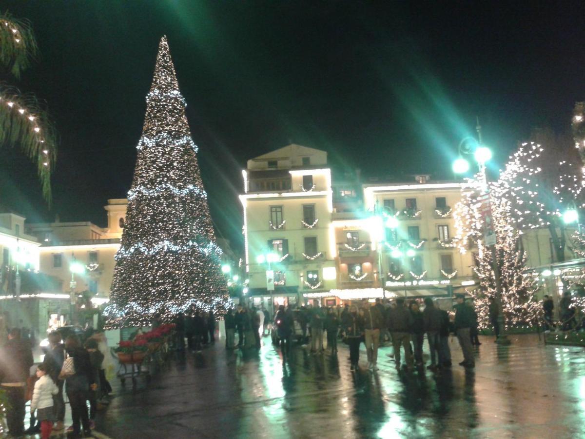 Pompei Center Life Atmosphere 外观 照片